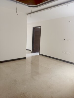 Room in 3 BHK Apartment at Banjara Hills – for Sale