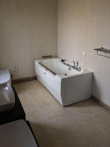 Bathroom in 4 BHK Apartment at Chaithanya Smaran, Whitefield – for Rent