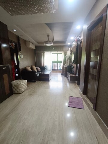 Living Room in 3 BHK Builder Floor at New Alipore – for Rent