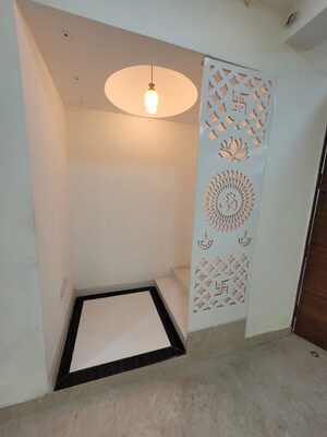 Room in 4 BHK Builder Floor at Parklands, Sector 85 – for Sale