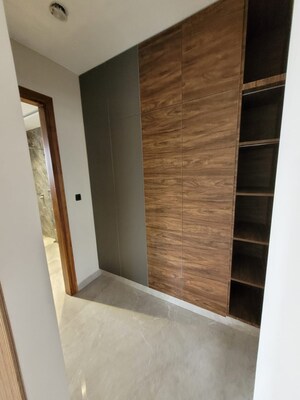 Room in 4 BHK Builder Floor at Parklands, Sector 85 – for Sale