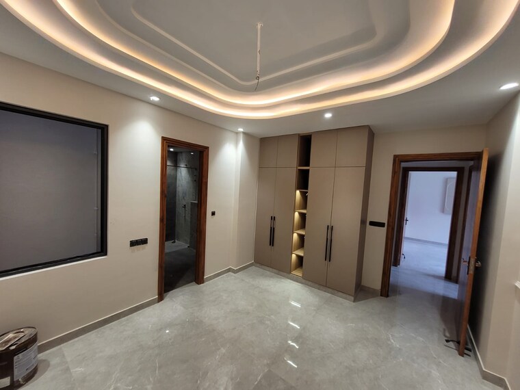 Room, parklands 4 Bedroom 350 Sq.Yd. Builder Floor In Sector 85 Faridabad 8932832