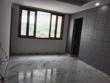 Room in 4 BHK Builder Floor at Saket – for Rent