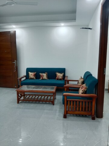 Living Room in 2 BHK Builder Floor at Saket – for Rent