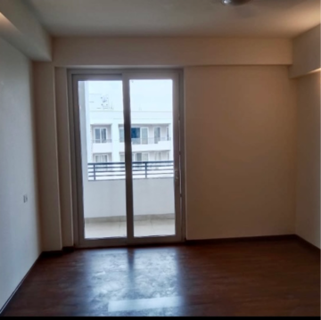 Room in 5 BHK Apartment at DLF Alameda, Southern Peripheral Road – for Rent