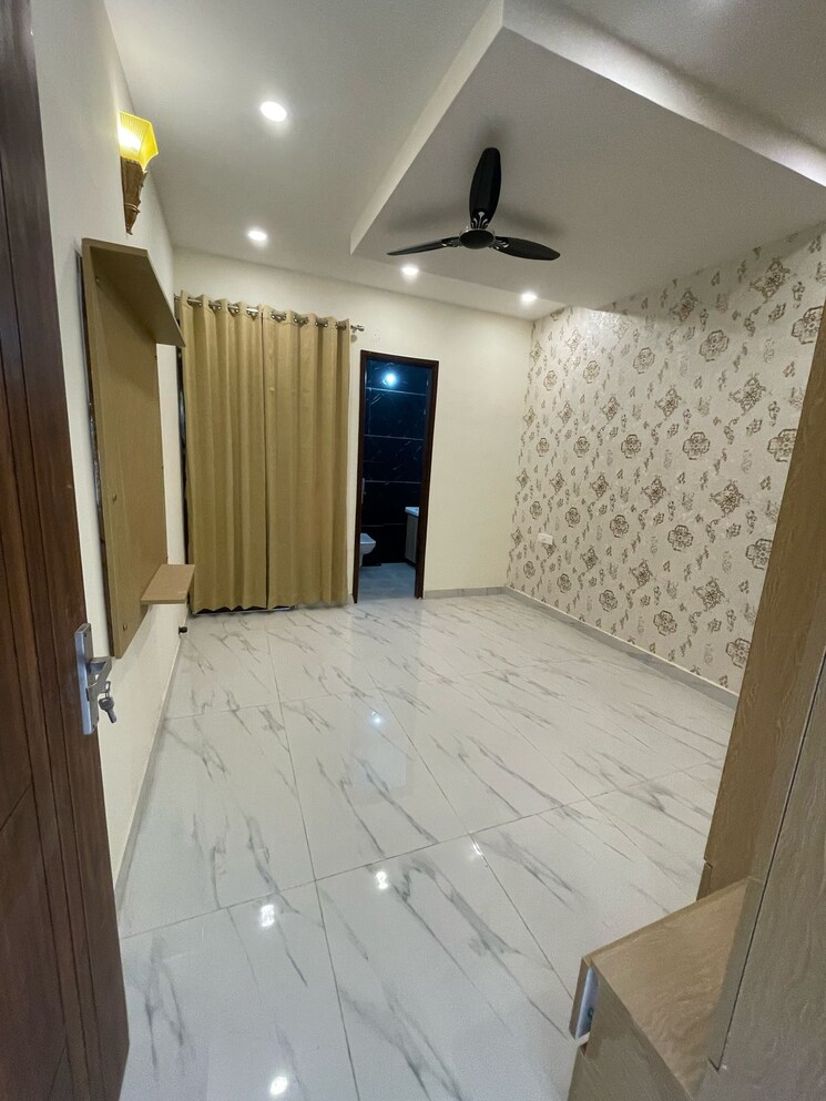 Bedroom, kharar kurali highway 3 Bedroom 1250 Sq.Ft. Apartment In KharaR Kurali Highway Mohali 8932817