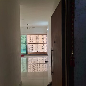 Bathroom in 2 BHK Apartment at Rustomjee Urbania Azziano, Vrindavan Society – for Rent