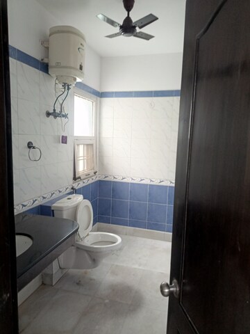 Bathroom in 4 BHK Independent House at Sector 51 – for Rent