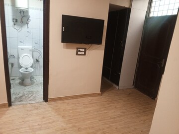 Room in 3 BHK Apartment at Omaxe The Olive Heights, Sector 56 – for Rent