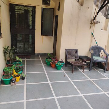 Team Area in 2.5 BHK Independent House at Shalimar Bagh – for Rent