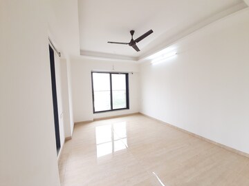 Room in 2 BHK Apartment at Je and Vee Vrindavan, Malad East – for Rent