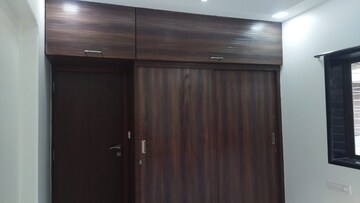 Furnished Amenities in 3 BHK Apartment at Ocean Gold, Prabhadevi – for Rent