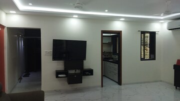 Room in 3 BHK Apartment at Ocean Gold, Prabhadevi – for Rent