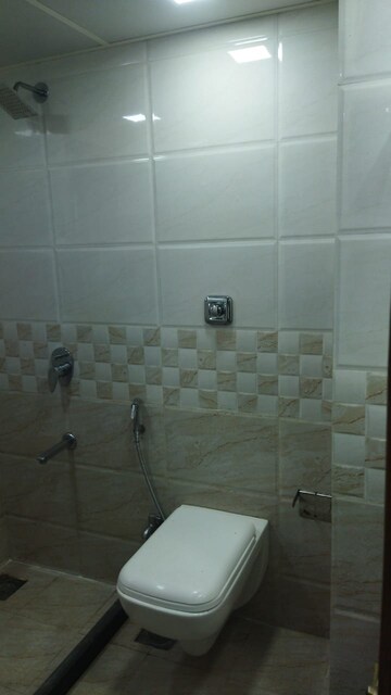 Bathroom in 3 BHK Apartment at Ocean Gold, Prabhadevi – for Rent