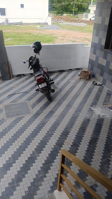 Parking in 4 BHK Villa at Hosur Krishnagiri rd – for Sale