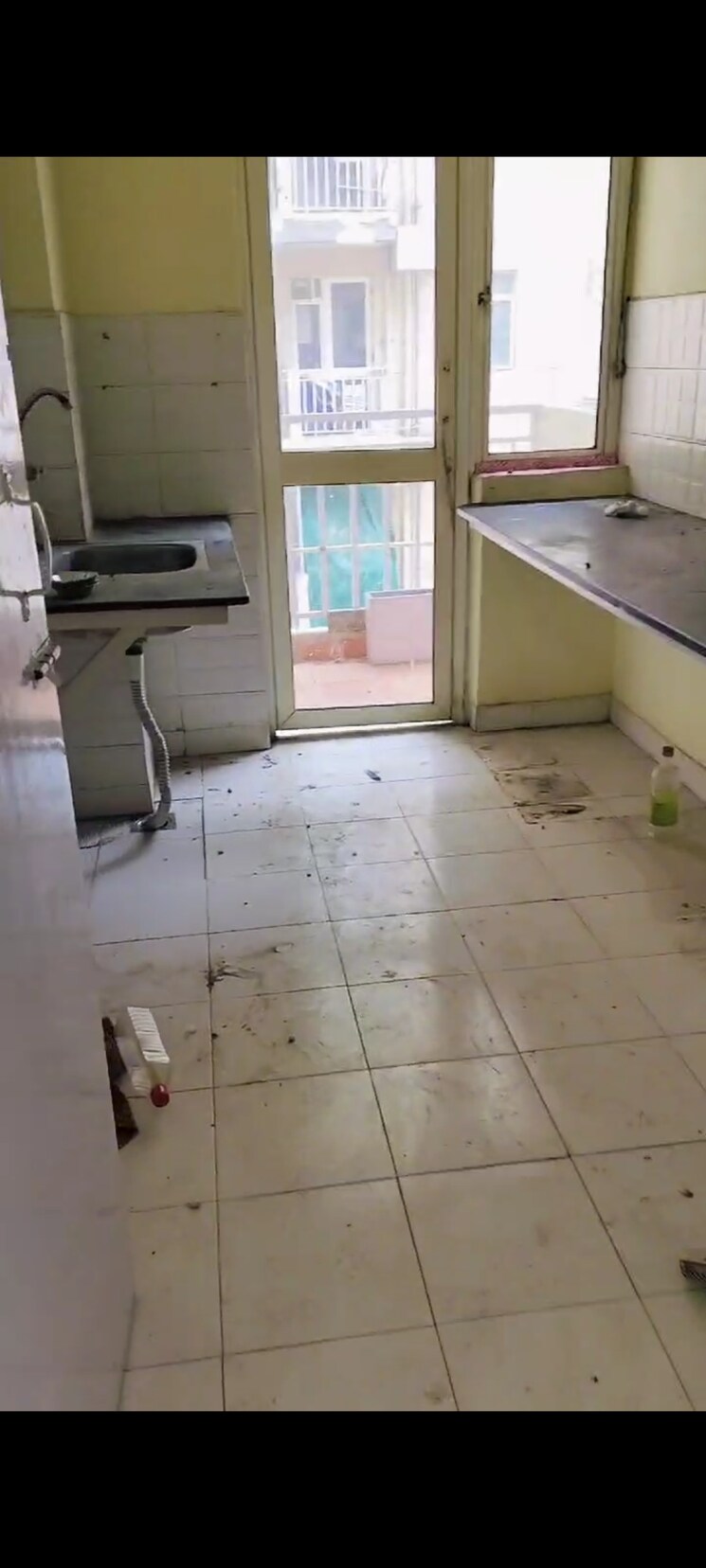 Bathroom, shiv-sai-park-apartments 2 Bedroom 1300 Sq.Ft. Apartment In Sector 87 Faridabad 8933008