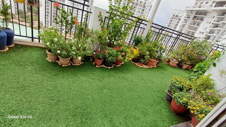 Garden, prestige-shantiniketan 4 Bedroom 4036 Sq.Ft. Apartment In Whitefield Bangalore 8933048