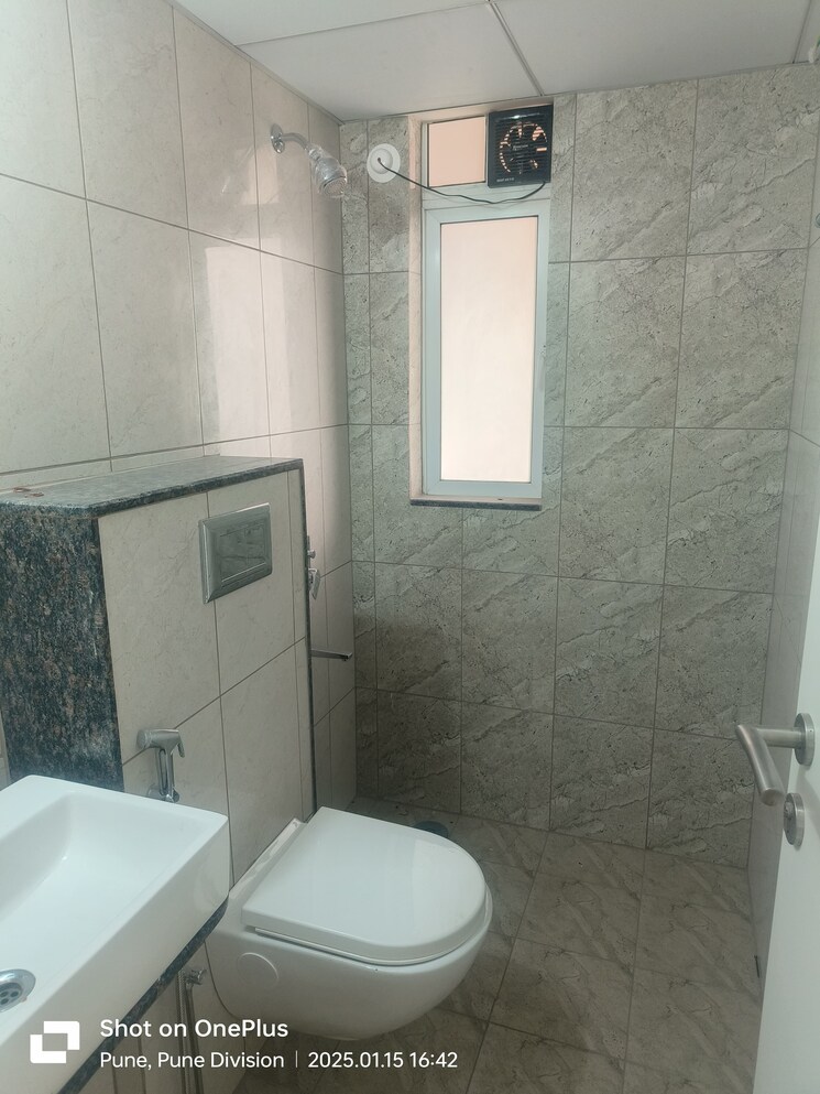 Bathroom, kolte-patil-life-republic 2 Bedroom 800 Sq.Ft. Apartment In Hinjewadi Pune 8933061