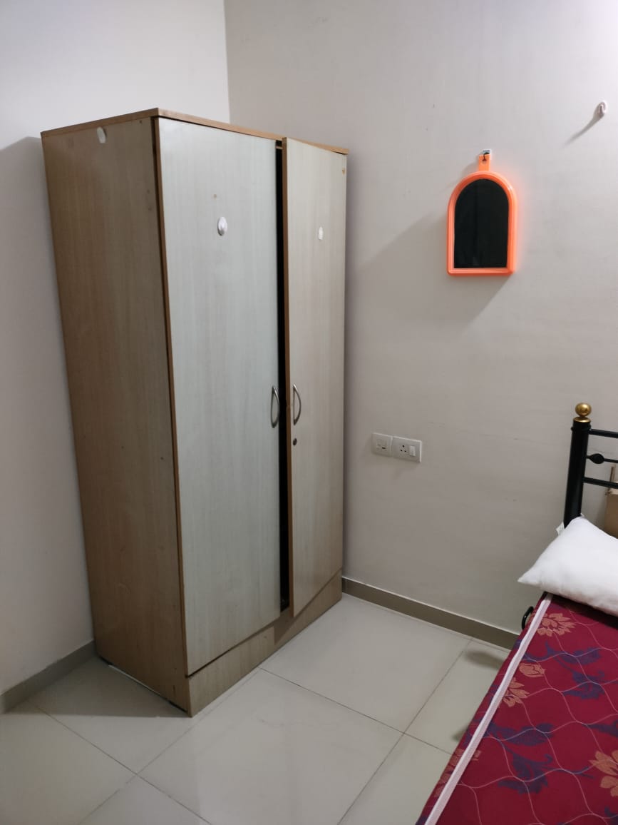 1 BHK + Extra Room Apartment For Rent in Kolte Patil Life Republic