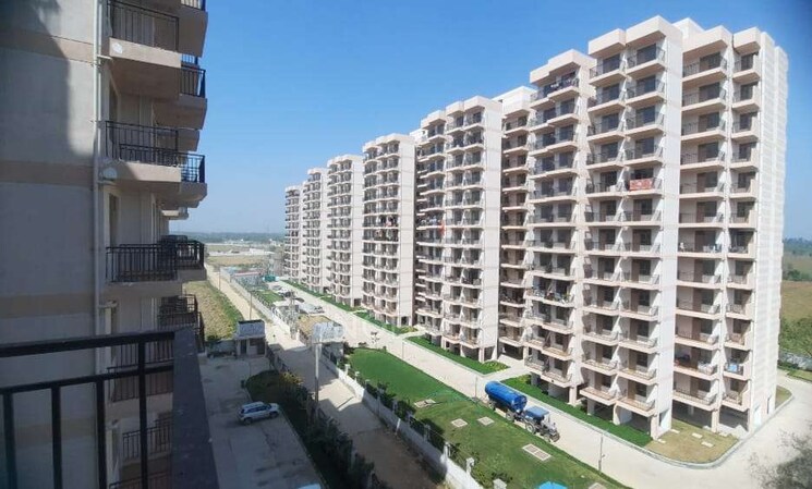 Exterior View, pareena-laxmi-apartments 2 Bedroom 570 Sq.Ft. Apartment In Sector 99 Gurgaon 8933116