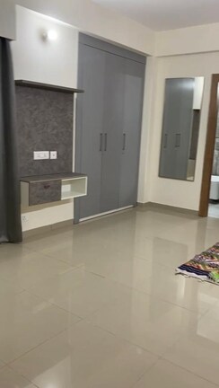 2 BHK Apartment For Sale in Gaur City-2