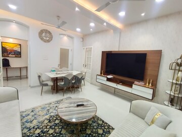 2 BHK Apartment For Sale in Colaba
