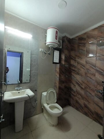 Bathroom in 1 BHK Builder Floor at Neb Sarai – for Rent