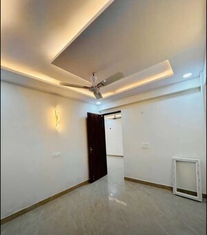 Room in 6 BHK Villa at Sector 1 – for Sale