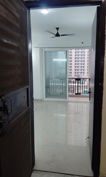 Bathroom in 2 BHK Apartment at Sikka Karnam Greens, Sector 143b – for Rent