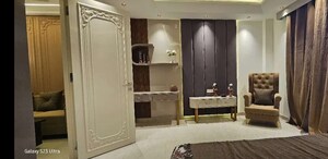 Room in 6+ BHK Villa at Sector 10 – for Sale