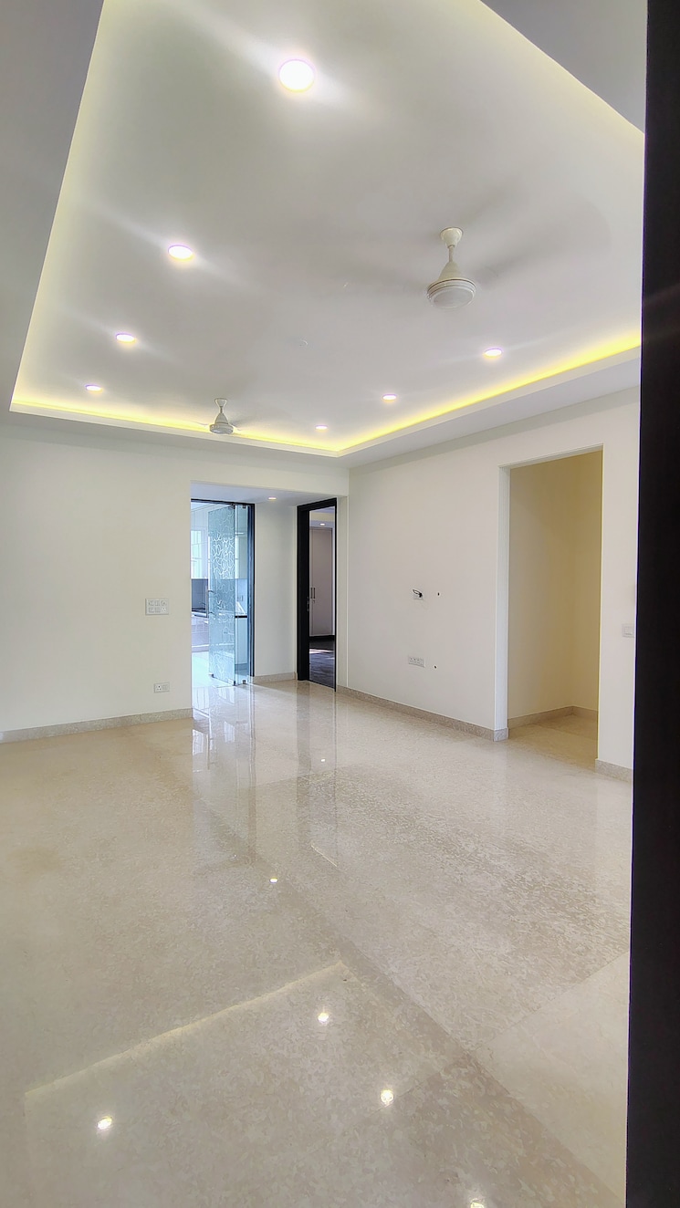 Room, dlf-atria 3 Bedroom 2200 Sq.Ft. Builder Floor In Dlf Phase ii Gurgaon 8933310