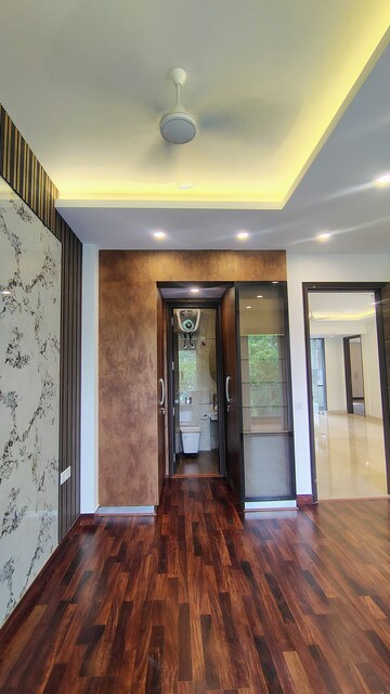 Living Room in 3 BHK Builder Floor at DLF Atria, Dlf Phase ii – for Rent