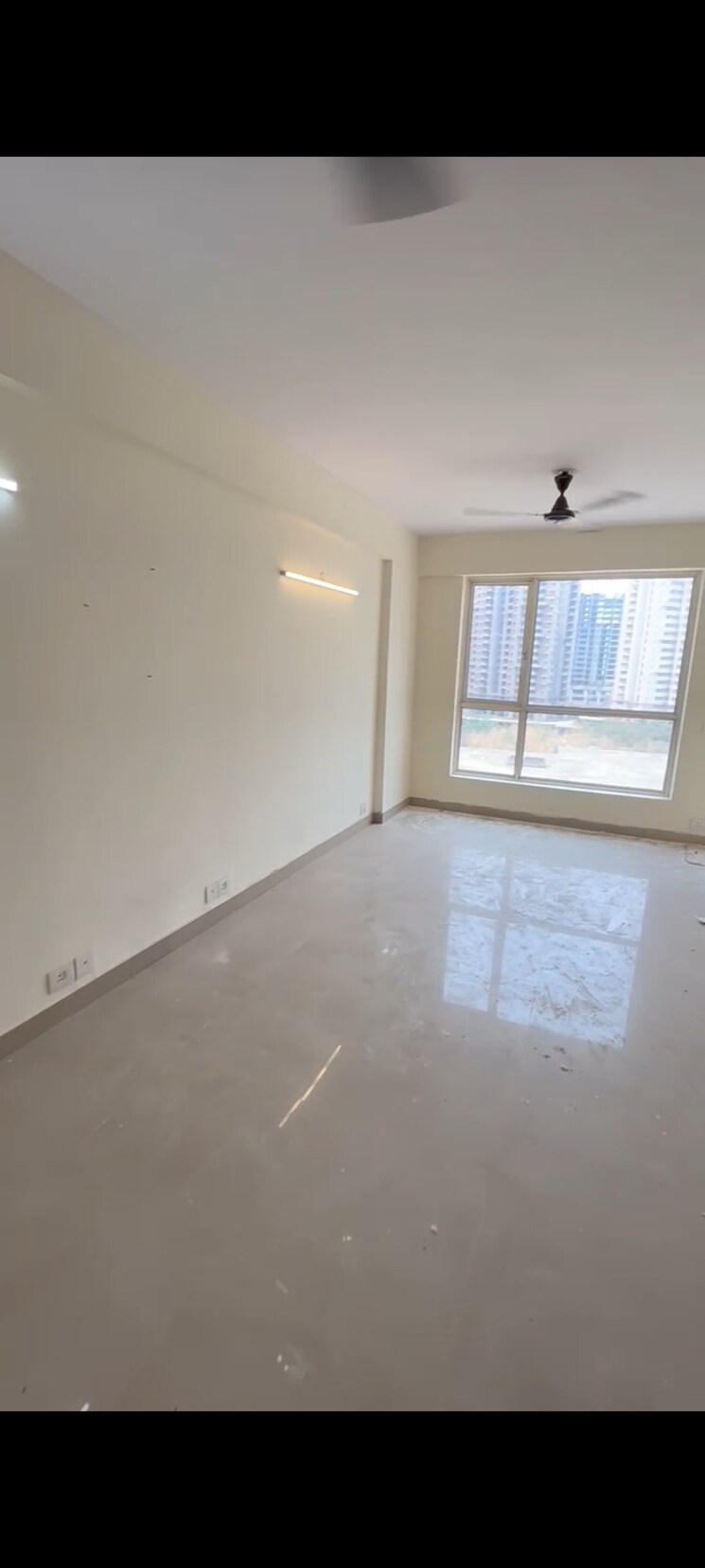 Room, logix-blossom-zest 1 RK 494 Sq.Ft. Apartment In Sector 143 Noida 8933340