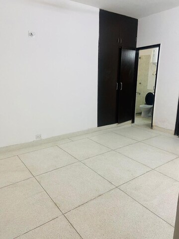 3 BHK Builder Floor For Rent in Auram Floor, South City 2