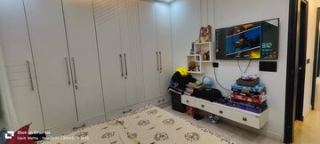 Master Bedroom in 2 BHK Builder Floor at Malviya Nagar – for Rent