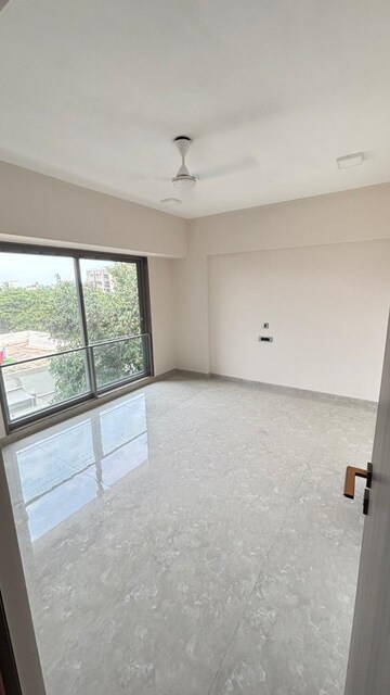 Room in 2 BHK Apartment at Paradigm Artteza, Santacruz West – for Rent
