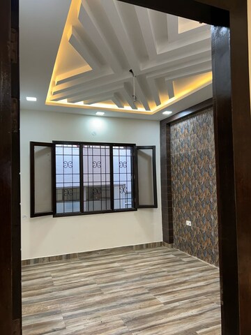 Room in 3 BHK Builder Floor at Sahastradhara Road – for Rent