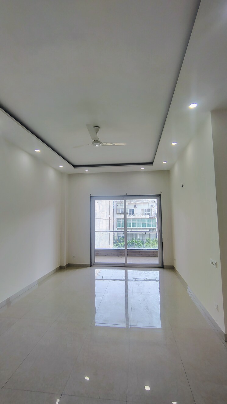 Room, hong-kong-bazaar 3.5 Bedroom 2700 Sq.Ft. Builder Floor In Sector 57 Gurgaon 8933388