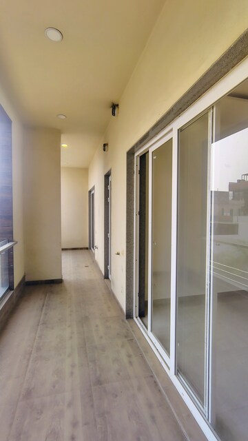 Building Lobby in 3.5 BHK Builder Floor at Hong Kong Bazaar, Sector 57 – for Rent