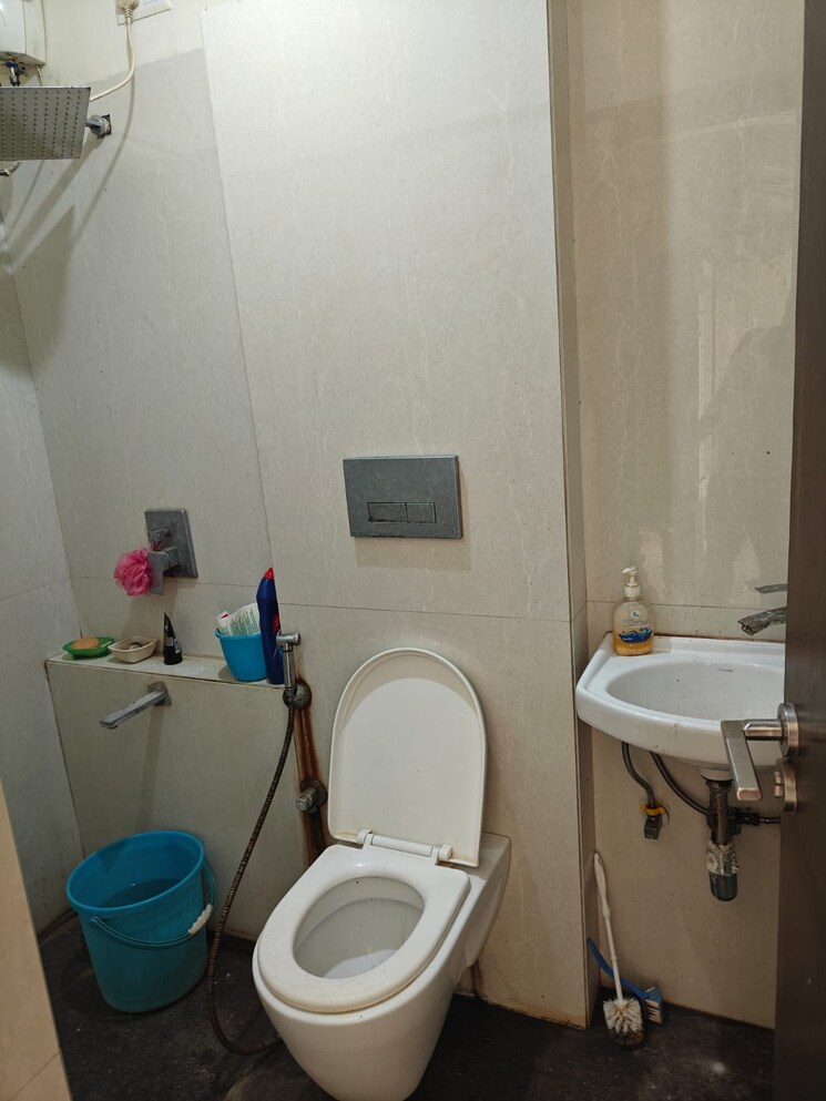 Bathroom, ruparel-elara 1 Bedroom 432 Sq.Ft. Apartment In Kandivali West Mumbai 8933417
