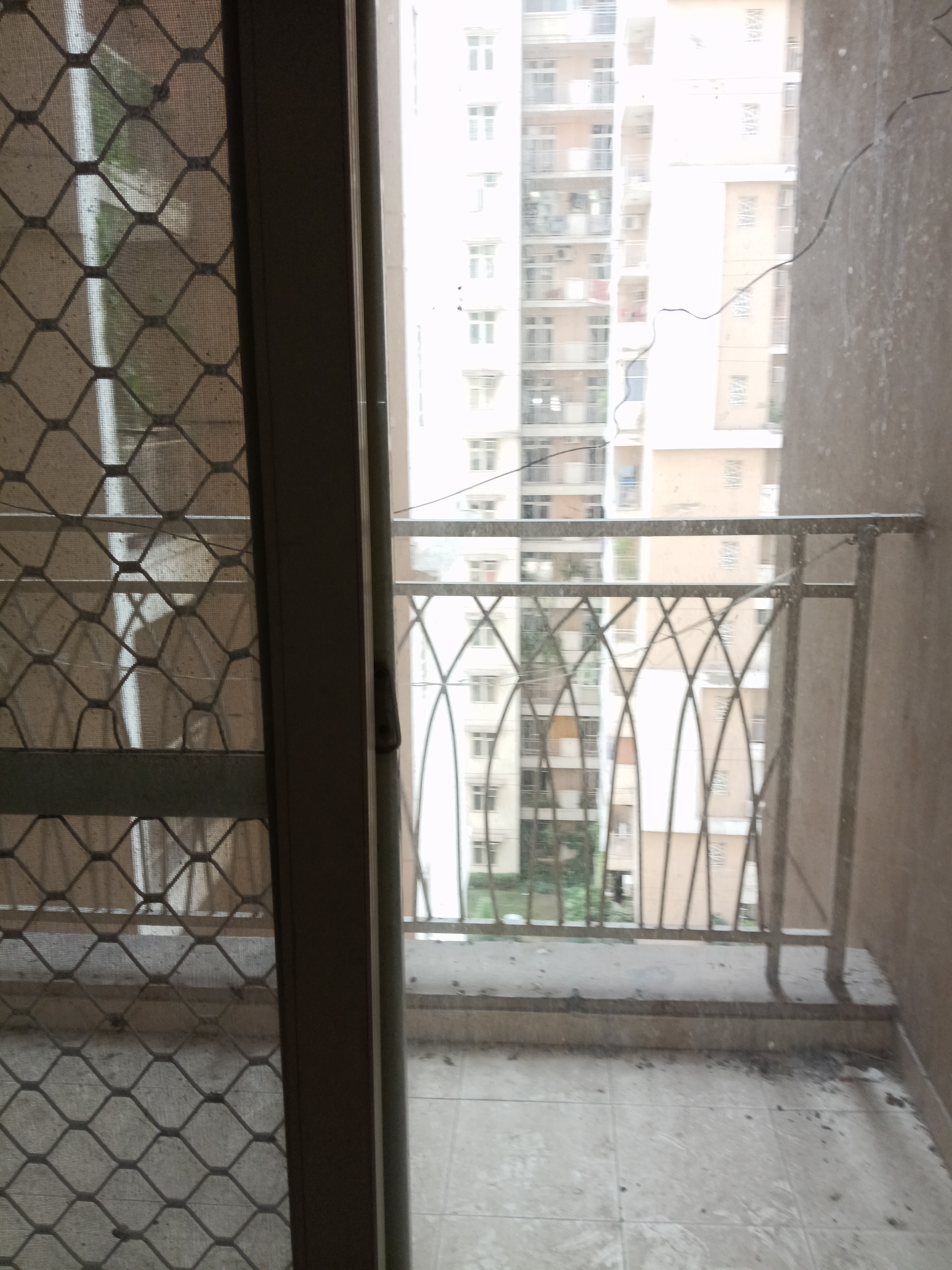 2 BHK Apartment For Sale in Mahagun Mywoods