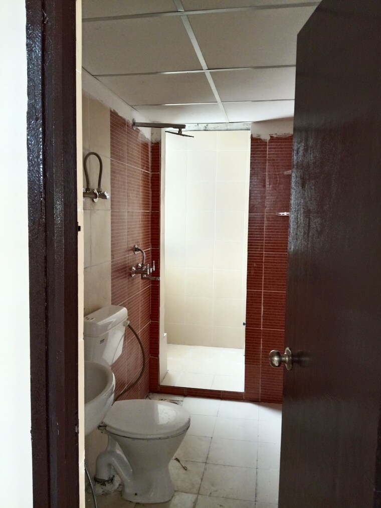 Bathroom, mahagun-mywoods 2 Bedroom 960 Sq.Ft. Apartment In Sector 16c Greater Noida Greater Noida 8933460