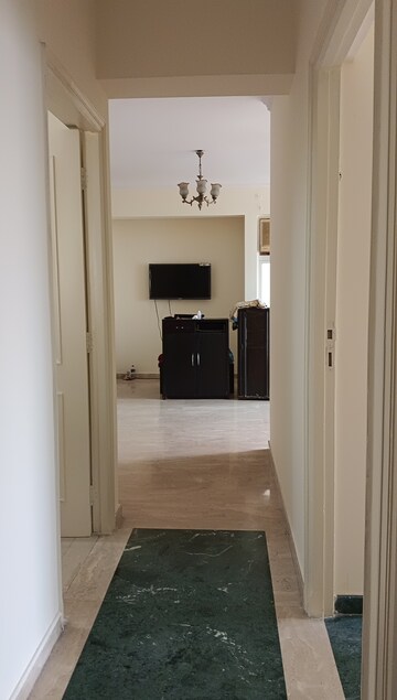 Bathroom in 2 BHK Apartment at Hiranandani Meadows, Manpada – for Rent