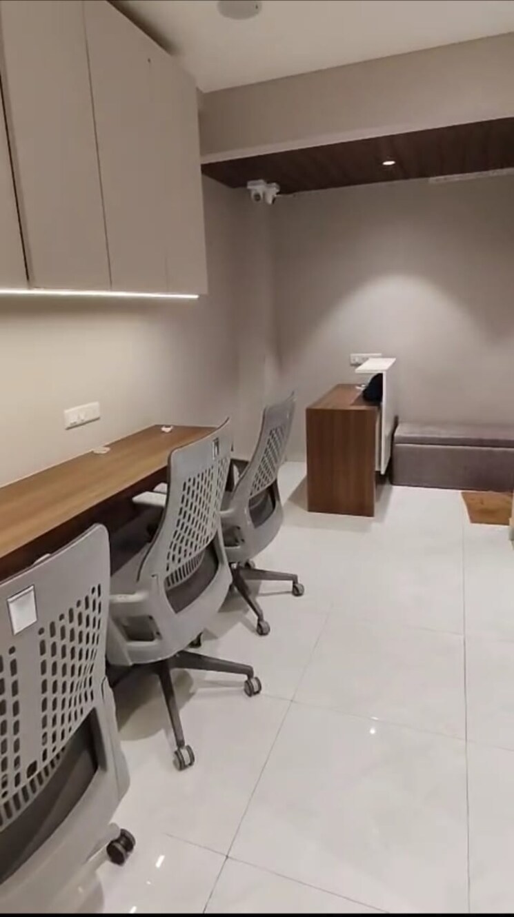 Team Area, vaishnodevi circle Commercial Office Space 1000 Sq.Ft. In Vaishnodevi Circle Ahmedabad 8933446