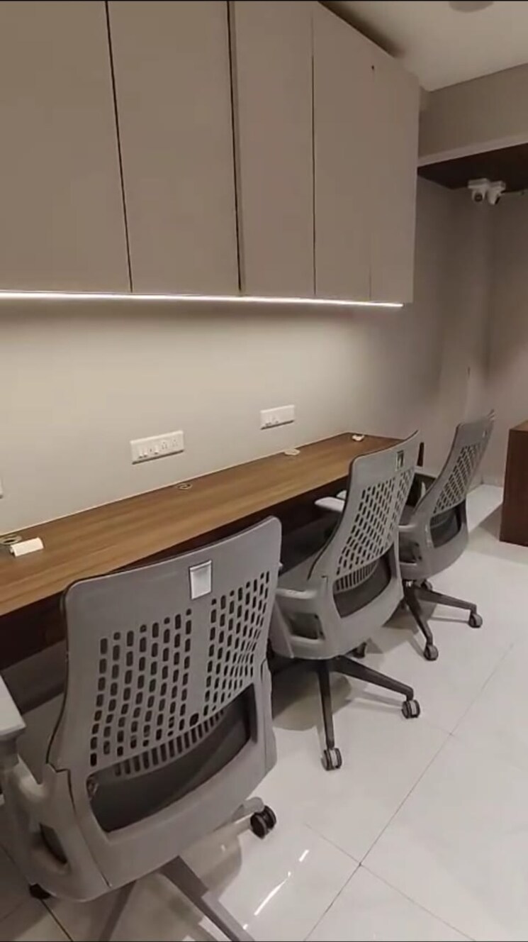 Team Area, vaishnodevi circle Commercial Office Space 1000 Sq.Ft. In Vaishnodevi Circle Ahmedabad 8933446