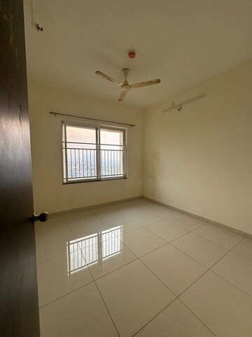Room in 2 BHK Apartment at Kolte Patil Life Republic, Hinjewadi – for Rent
