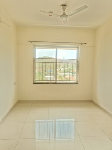 Room in 2 BHK Apartment at Kolte Patil Life Republic, Hinjewadi – for Rent