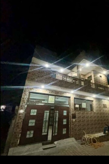 3 BHK Independent House For Sale in SectoR-37