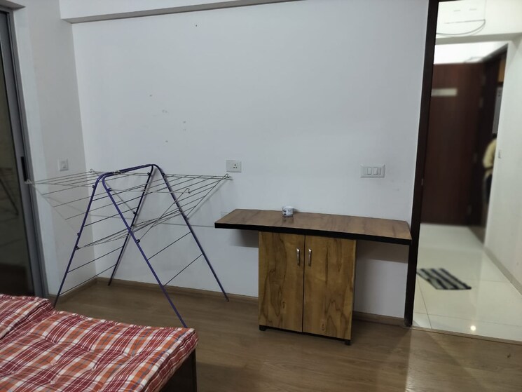 Room, amanora-adreno-towers 1 Bedroom 383 Sq.Ft. Apartment In Hadapsar Pune 8933454