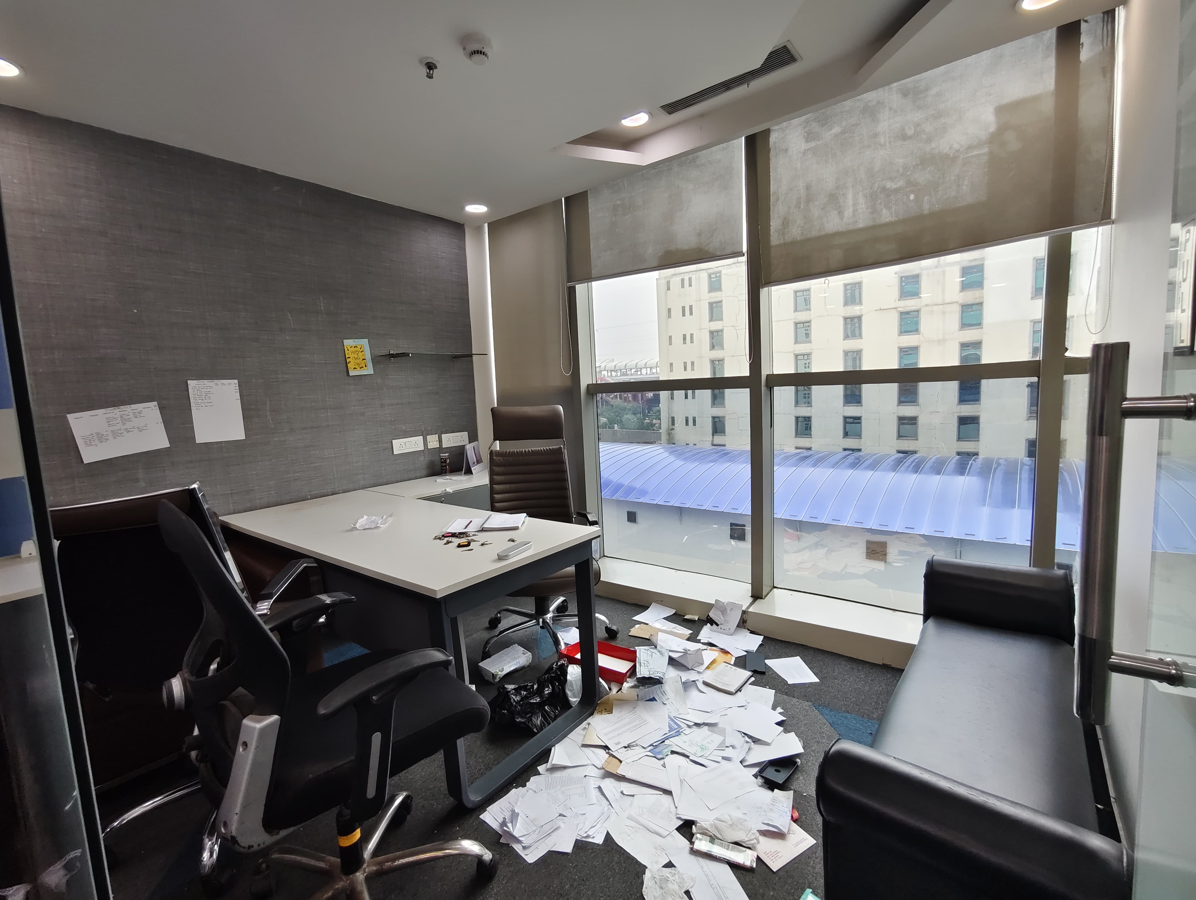 Office Space For Rent in IThums 62